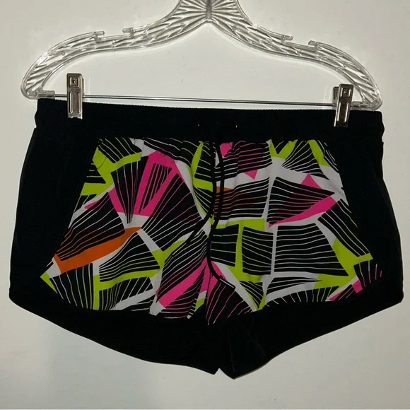 Fabletics Carrie Geometric Running shorts - Picture 1 of 4